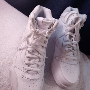 Mens high top reebook. Shoes